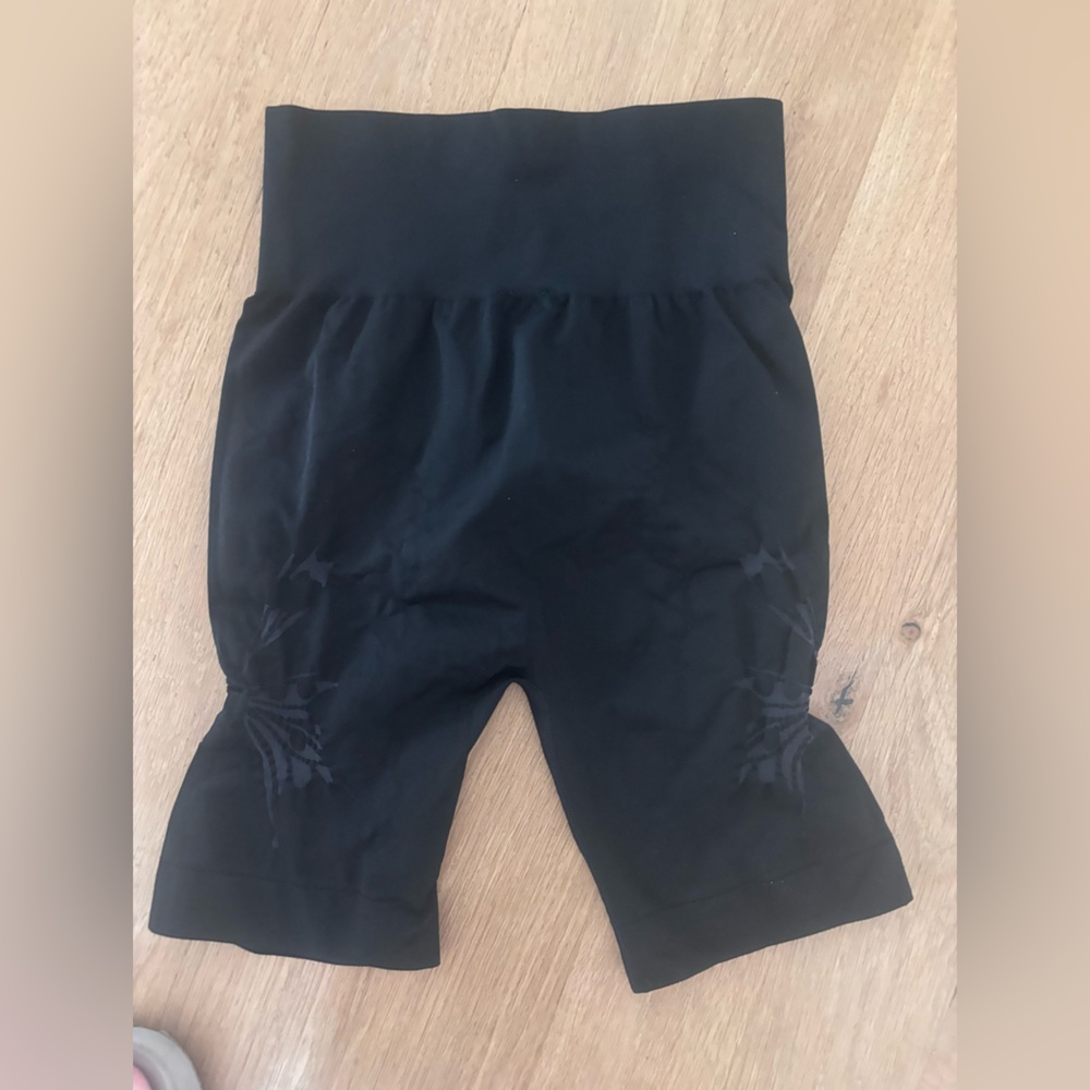 Wolford Black Biker Shorts - Picture 4 of 5